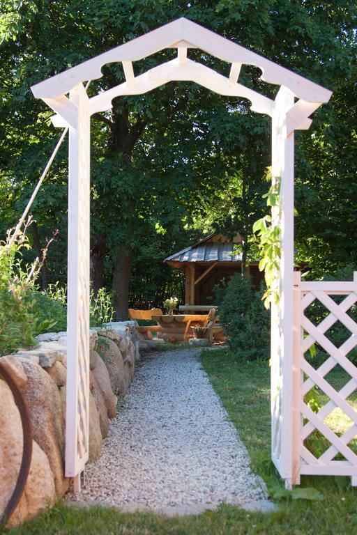 Tonise Holiday Houses Lilbi  Экстерьер фото